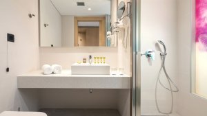 Twin or Double room, terrace sea view, sharing pool