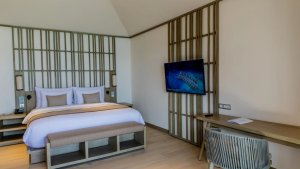 Lagoon Pool Villa