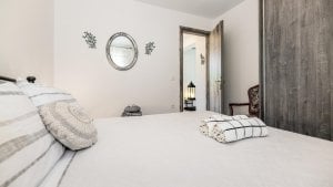 One-Bedroom Apartment with Veranda