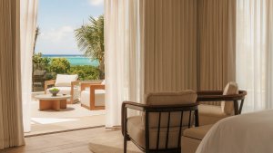 Five-Bedroom Oceanfront Private Homes with Pool Stays
