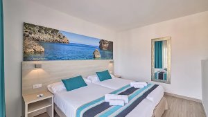 Junior Suite with Balcony