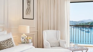 DELUXE GUESTROOM SEA VIEW