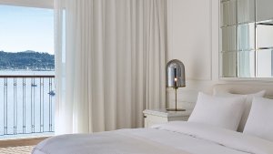 DELUXE SUITE SEA VIEW
