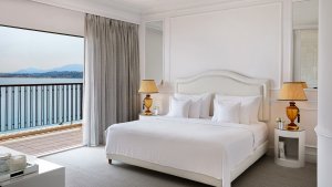 IMPERIAL 2-BEDROOM SUITE SEA VIEW