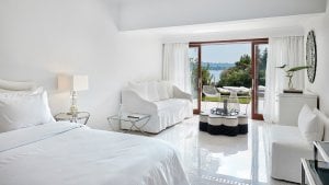 JUNIOR BUNGALOW SUITE WATERFRONT