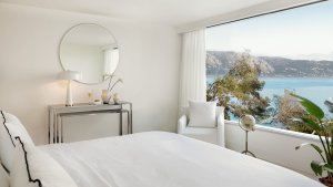 MAISONETTE ON THE ROCS WATERFRONT