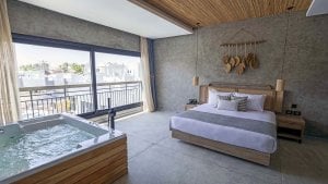 Executive Jacuzzi Suite- Posh Club