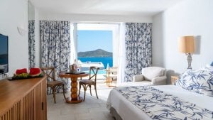 Mythica Bungalow with Sharing Pool with sea view