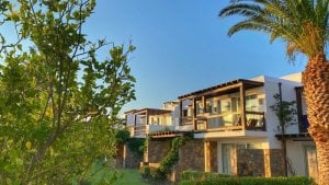 Mythica One-Bedroom, One-Living Room Bungalow Suite with sea view