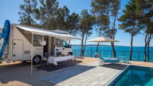 Pitch Avalona Mega Luxury Mare with private pool