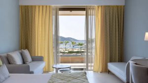 DELUXE SEA VIEW ROOM