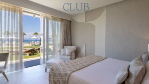 SUITE POOL FRONT GROUND FLOOR