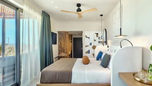 Retreat Room Direct Sea View Heated Hydro Tub - Gazebo