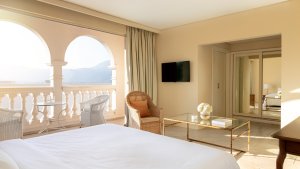 DOUBLE GUESTROOM LANDSCAPE VIEW