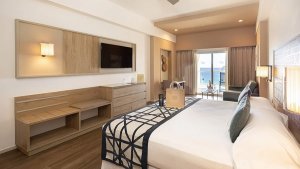 Junior Suite Ocean Front View – Elite Club