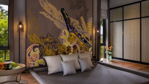 Deluxe Suite with 1 king size bed and 1 loungebed