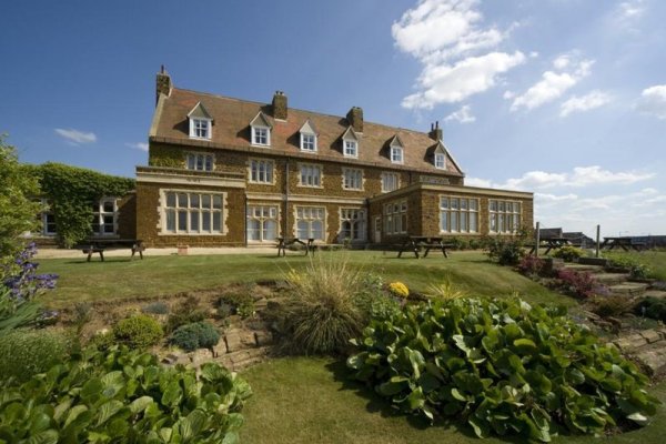 Golden Lion Hotel