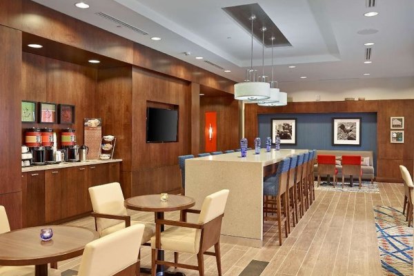 Hampton Inn by Hilton Halifax Downtown