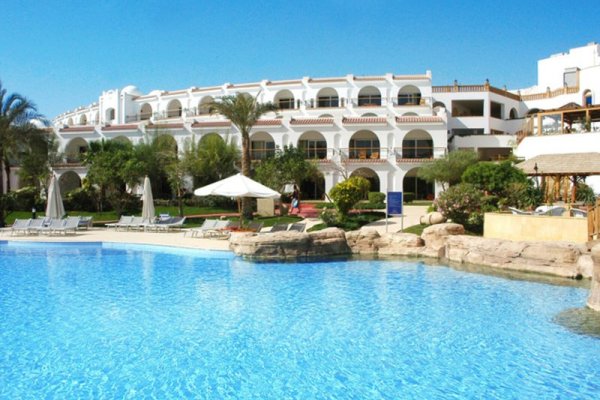 Royal Savoy Hotel & Villas