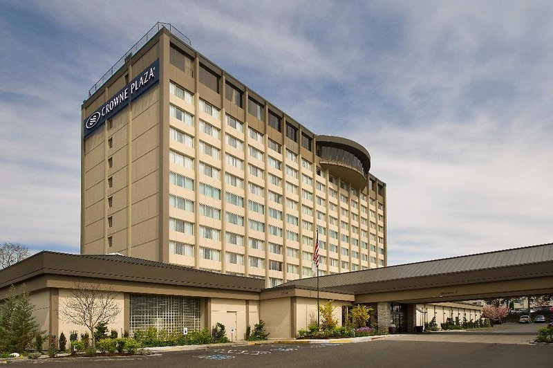 Crowne Plaza Seattle Airport