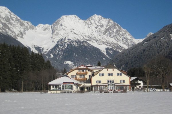 Hotel Bad Salomonsbrunn - Bagni di Salomone