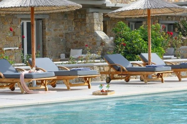 AC Village Christoulis
