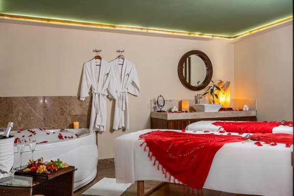 BelAir SunClub Hotel Cabos by Krystal Grand