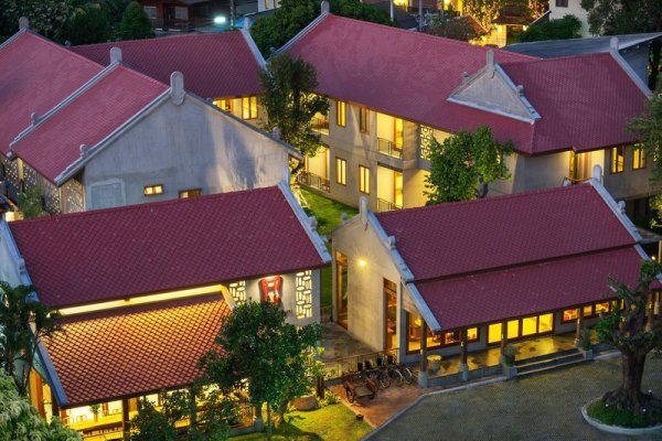 Chu Hotel