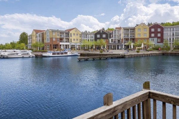 Precise Marina Hotel