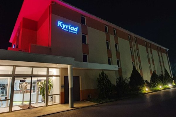 Kyriad Aix Les Milles  Plan de Campagne