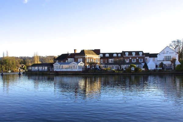 Macdonald Compleat Angler