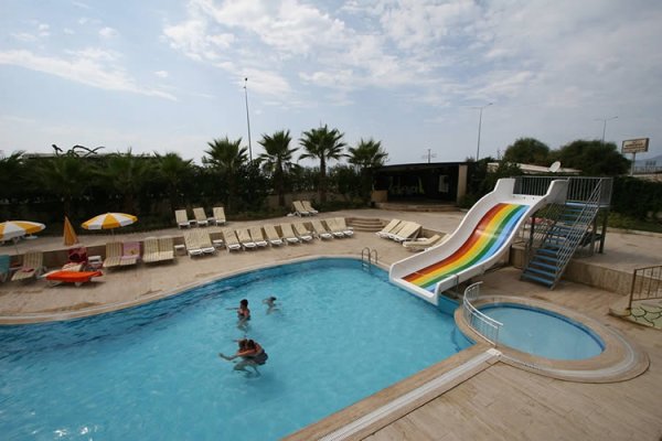 Hotel Ideal Beach - Bazény
