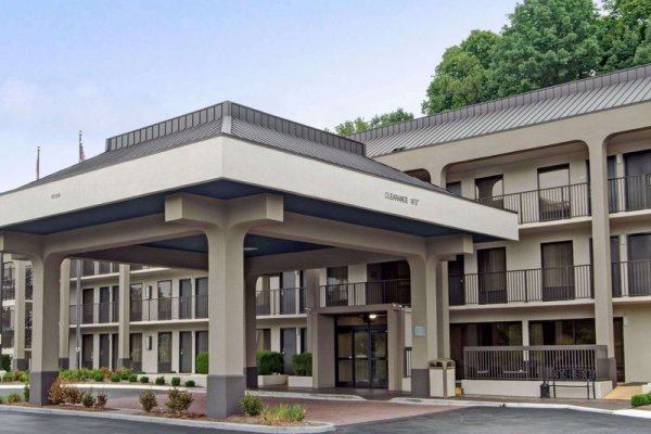 Baymont by Wyndham Nashville Airport