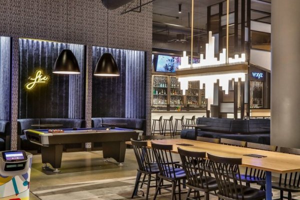 Aloft Chicago Mag Mile