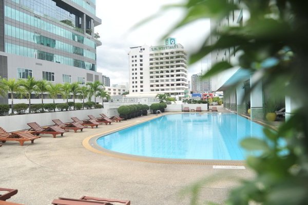 Golden Tulip Sovereign Bangkok