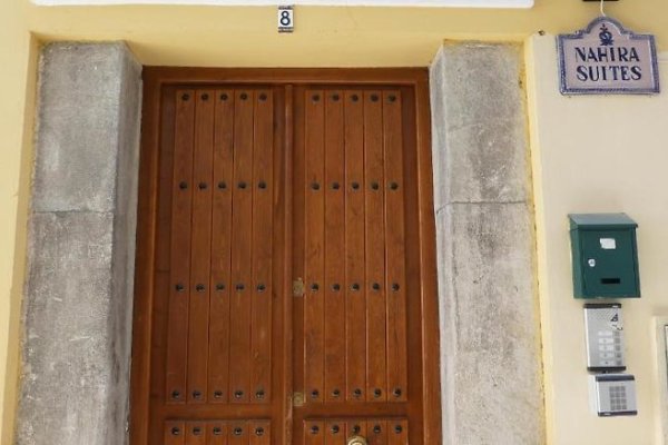 Apartamentos Granada Nahira Suites 3000