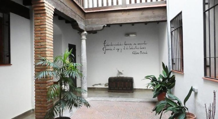 Apartamentos Granada Nahira Suites 3000
