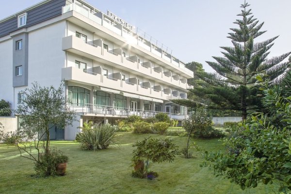 Varzinn Hotel