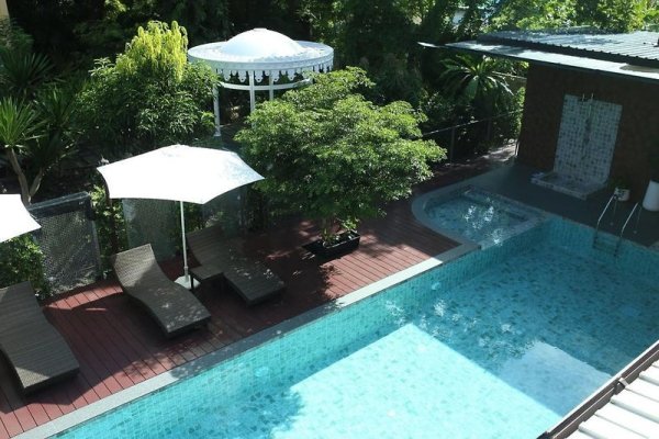 Baan Chao Khun Hotel