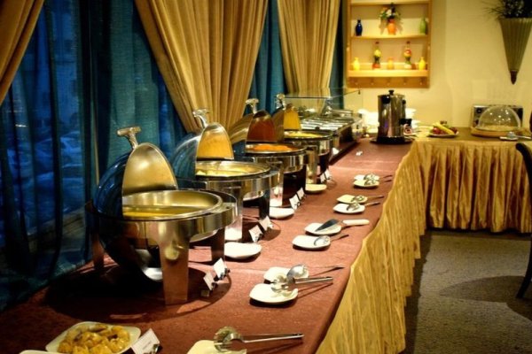 Nejoum Al Emarate Hotel