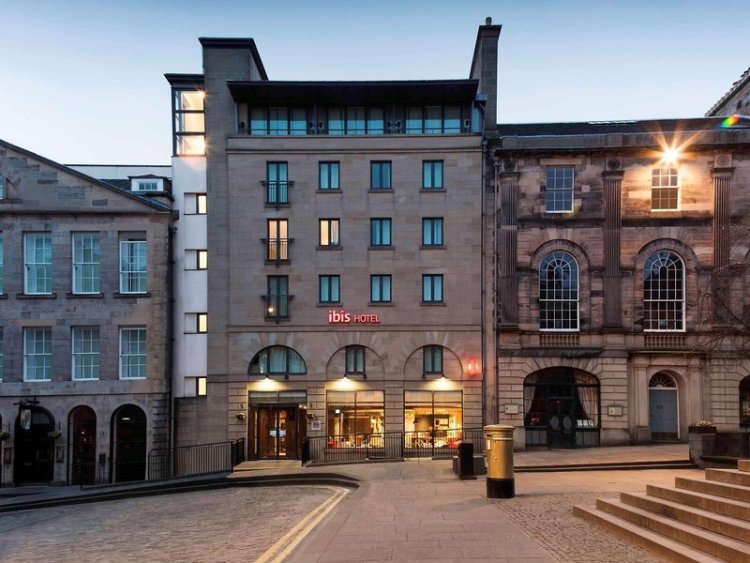 ibis Edinburgh Centre Royal Mile  Hunter Square