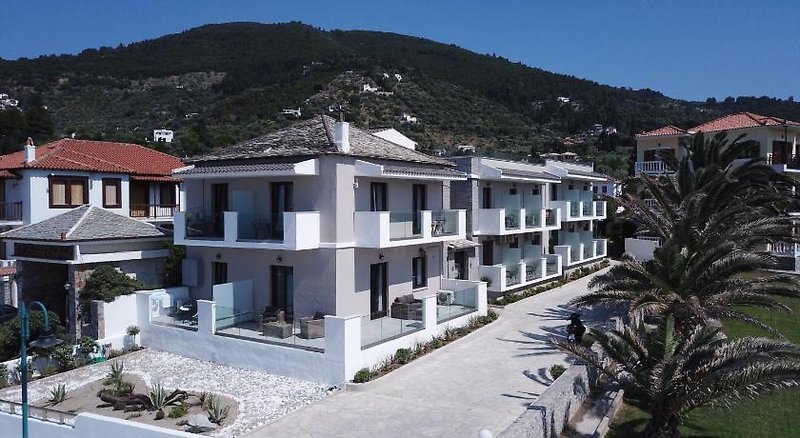 Olia Green Residence Hotel