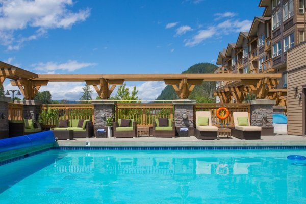 Executive Suites Hotel & Resort Squamish