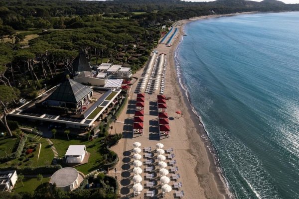 Cala Beach Resort