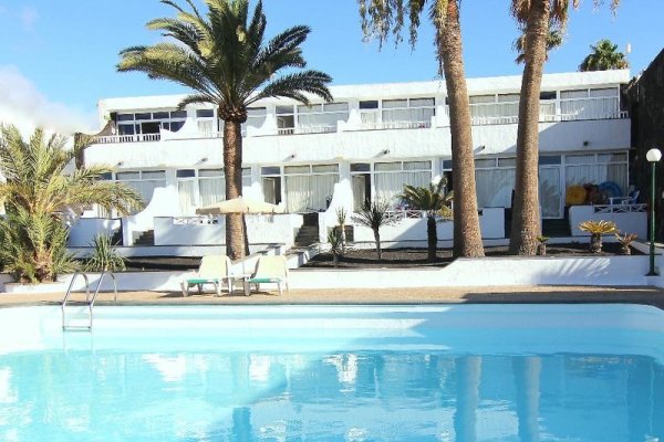 Arena Dorada Apartments
