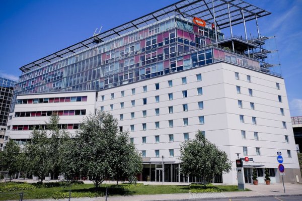 ibis Lyon Caluire Cite Internationale