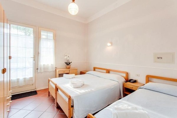 Hotel Villa Pina