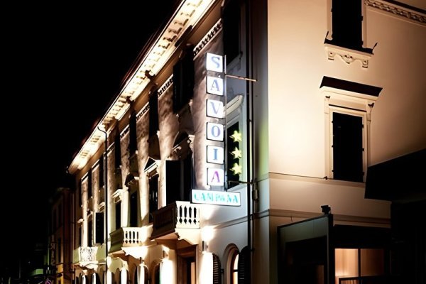 Hotel Savoia & Campana