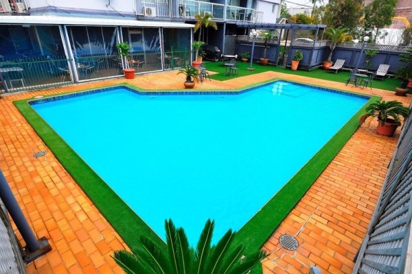 Metro Hotel & Apartments Gladstone