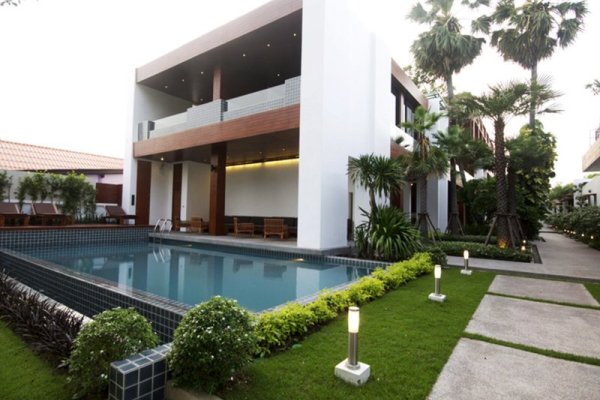 Tri-Shawa Resort